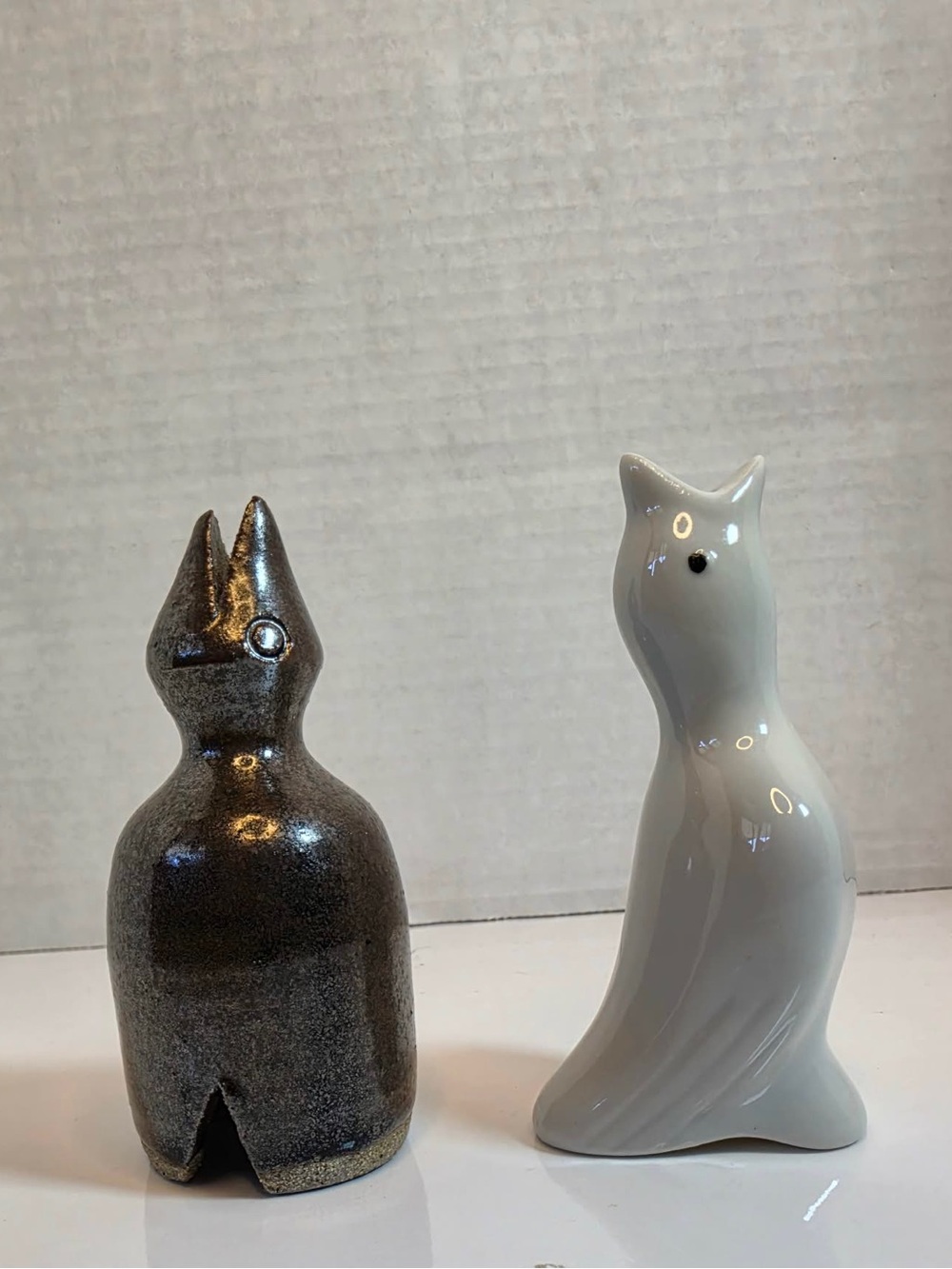 Vintage ceramic pie birds baking